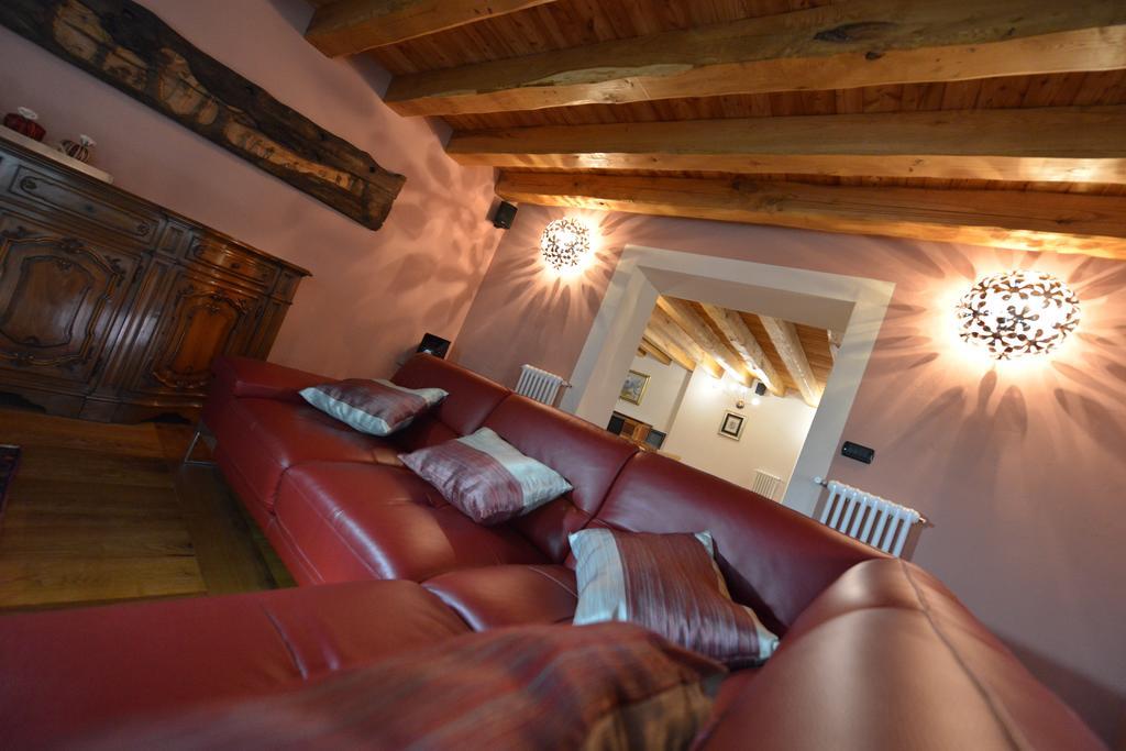 Au Berceau Du Bien-Etre Villa Chambave Oda fotoğraf