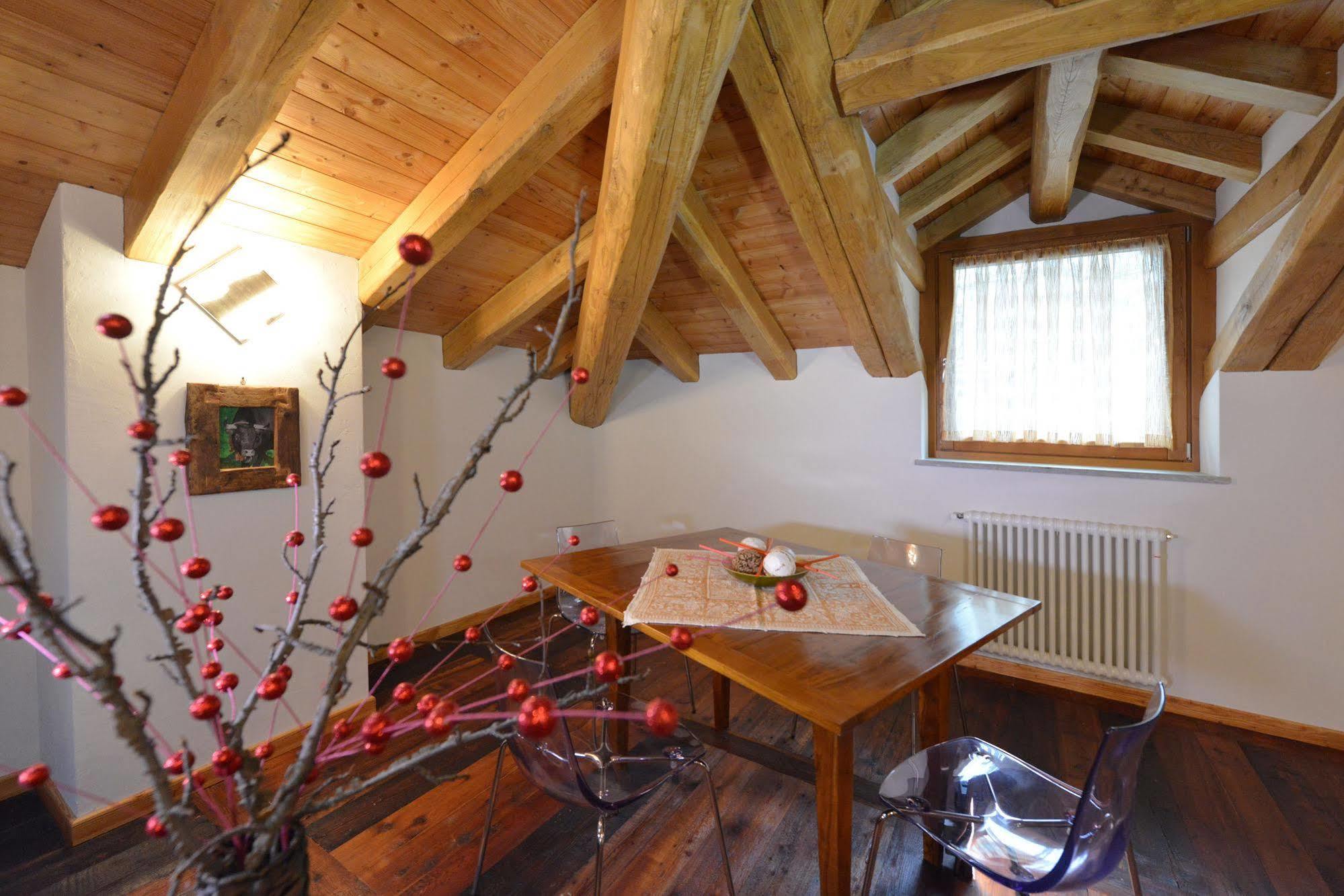 Au Berceau Du Bien-Etre Villa Chambave Dış mekan fotoğraf