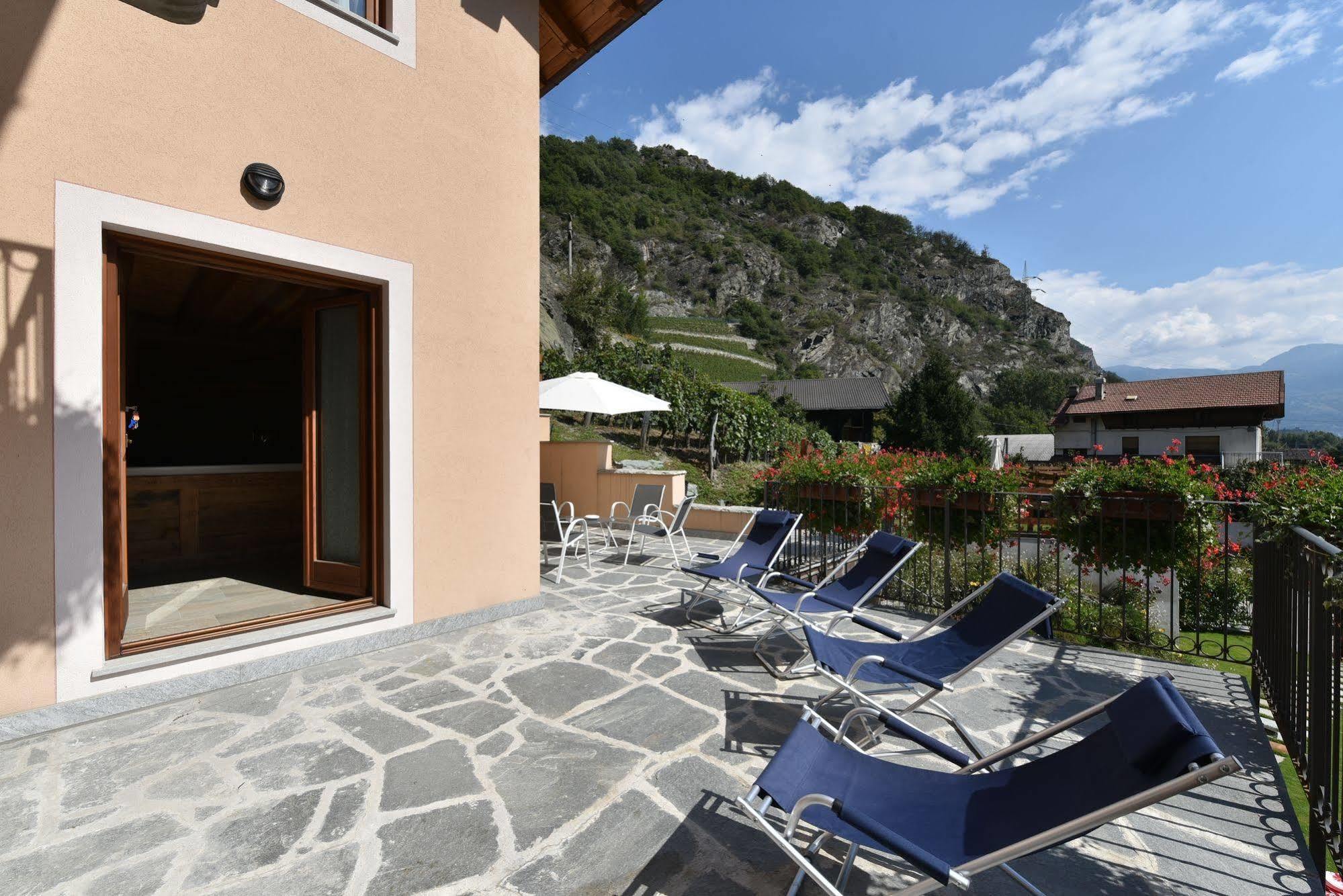 Au Berceau Du Bien-Etre Villa Chambave Dış mekan fotoğraf